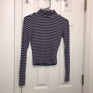 Long sleeve turtleneck